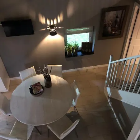 Bed & Breakfast A Casa Nostra - Huiselijk En Gezellig Overnachten - Exclusief Ontbijt 3*