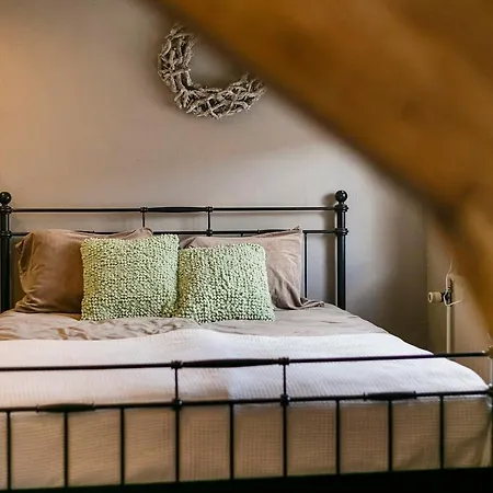 فندق مبيت وإفطار A Casa Nostra - Huiselijk En Gezellig Overnachten - Exclusief Ontbijt ليمبورخ