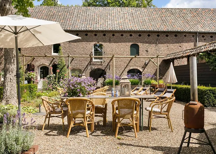 فندق مبيت وإفطار A Casa Nostra - Huiselijk En Gezellig Overnachten - Exclusief Ontbijt ليمبورخ