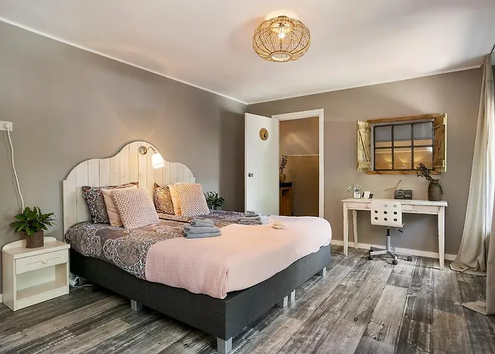 فندق مبيت وإفطار A Casa Nostra - Huiselijk En Gezellig Overnachten - Exclusief Ontbijt ليمبورخ